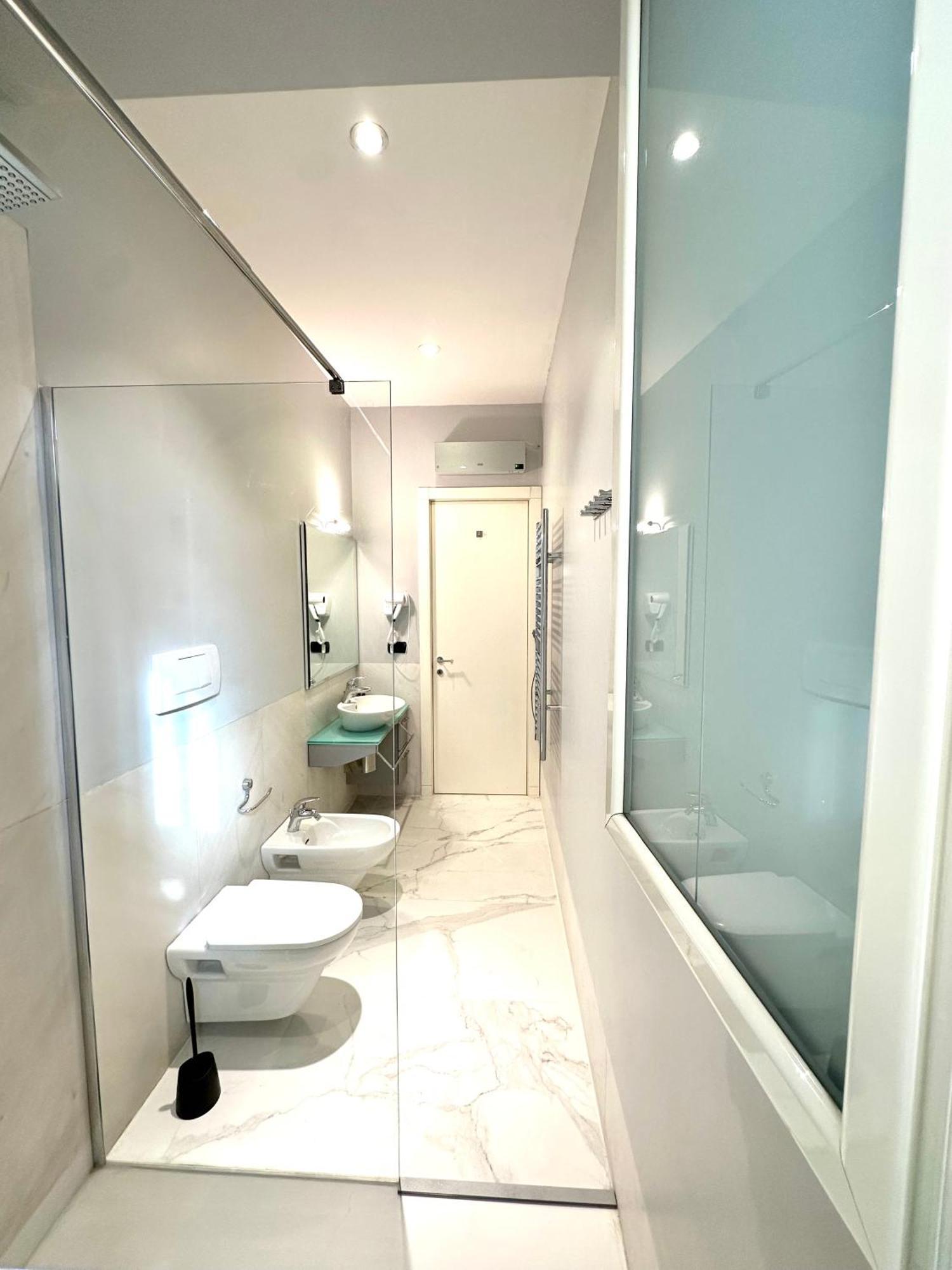Villa Paola City Center , Luxury House In Town Centre Bari Bagian luar foto